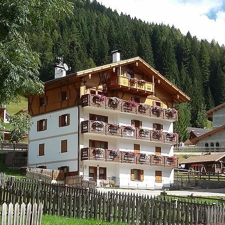 Majon Di Roces Canazei Exterior foto